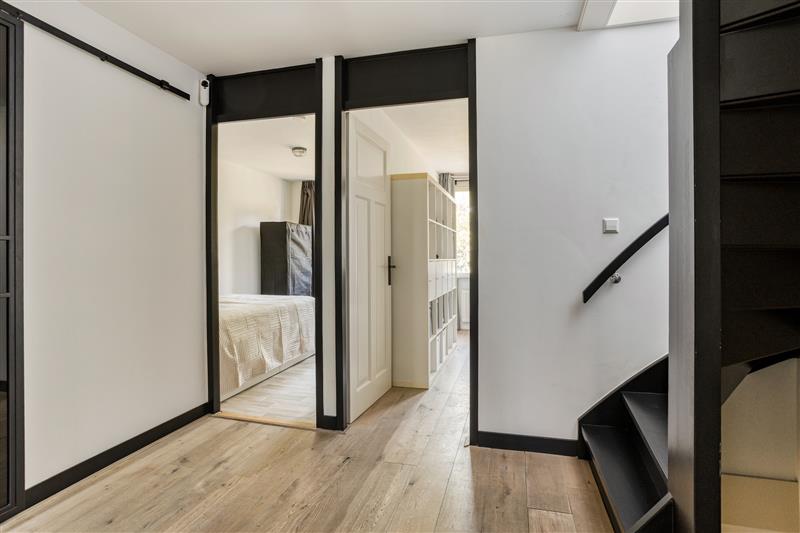Tussenwoning te koop: J.J.M. Vegterstraat 6, Amsterdam