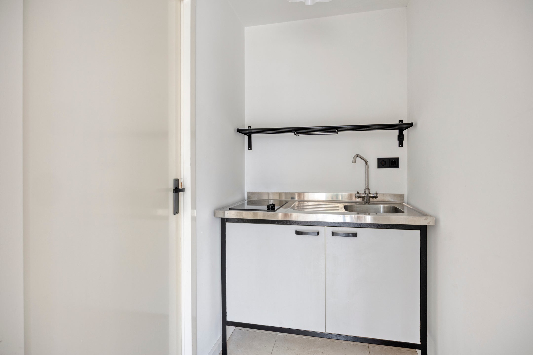 Tussenwoning te koop: Regenboogstraat 18, Dordrecht