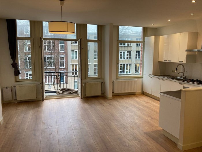 Te huur: Appartement Bilderdijkstraat 82 3 in Amsterdam