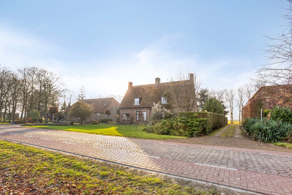 Huis Voorsterweg 8 1 in Marknesse