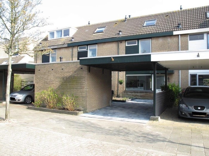 Te huur: Huis Pater Damiaanstraat in Hoofddorp