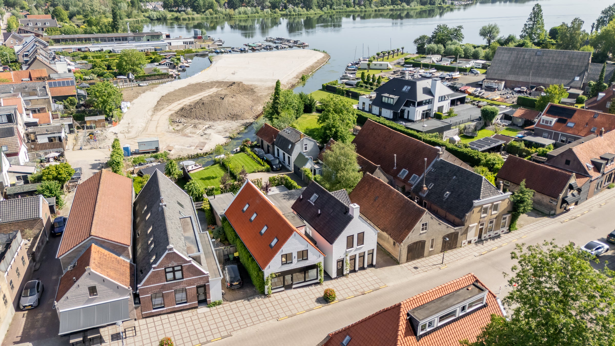Huis Breestraat 16 in Westmaas