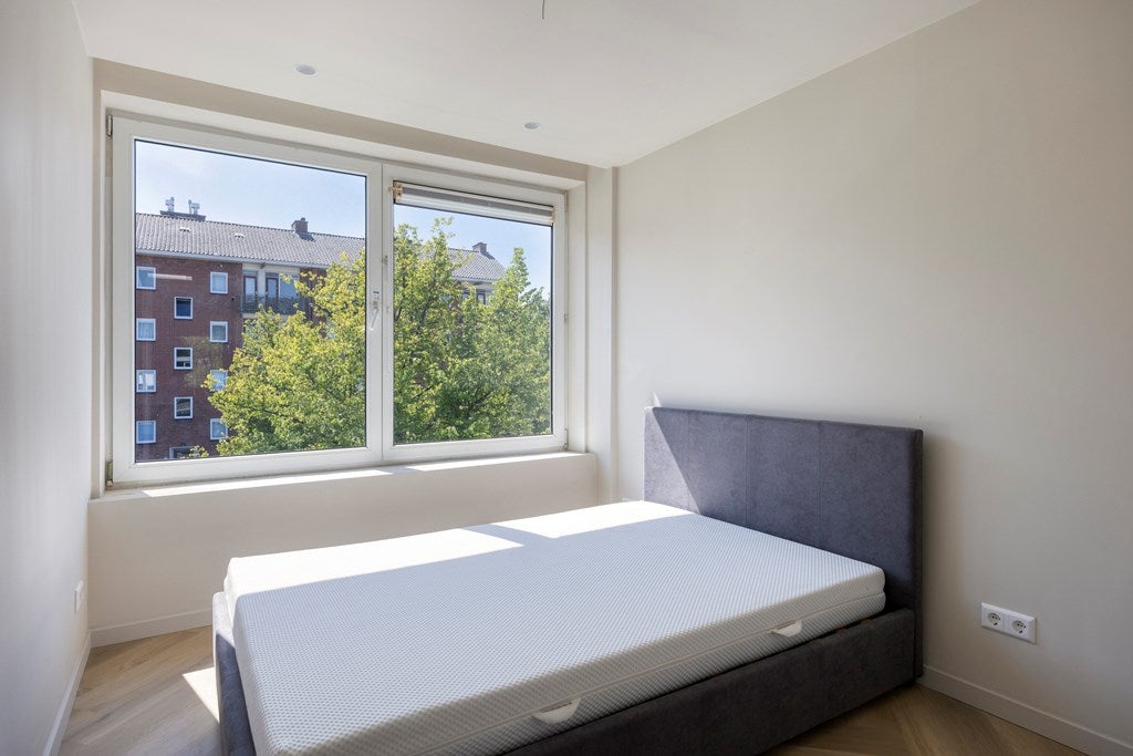 Woning te huur: Nieuwe Laan, Amsterdam