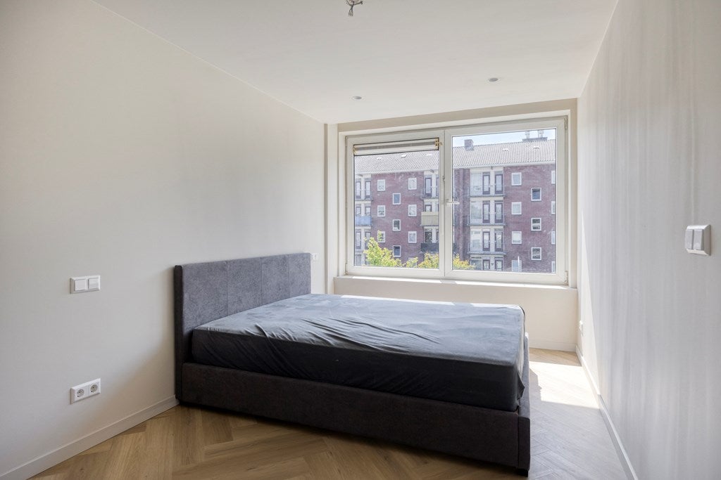 Woning te huur: Nieuwe Laan, Amsterdam