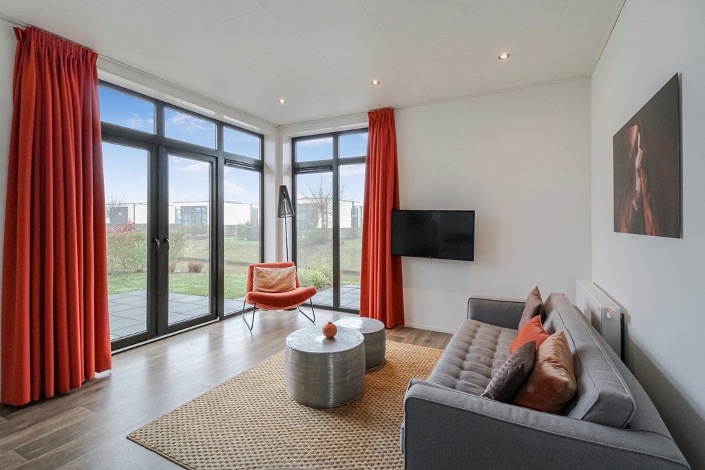 Vrijstaande woning te koop: Buitenhuizerweg 2-451, Velsen-Zuid