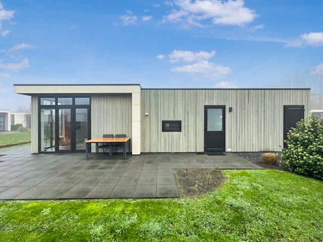 Vrijstaande woning te koop: Buitenhuizerweg 2-451, Velsen-Zuid