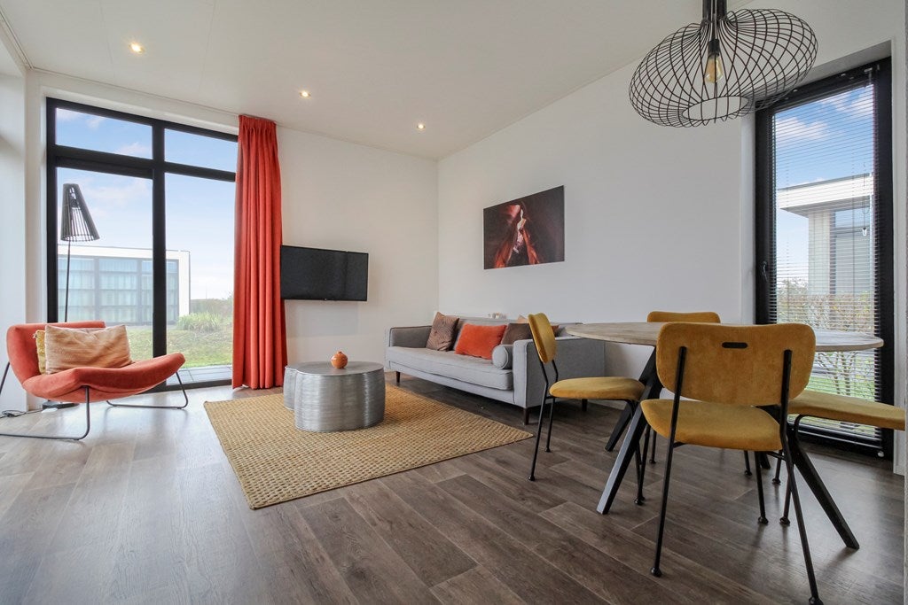 Vrijstaande woning te koop: Buitenhuizerweg 2-451, Velsen-Zuid