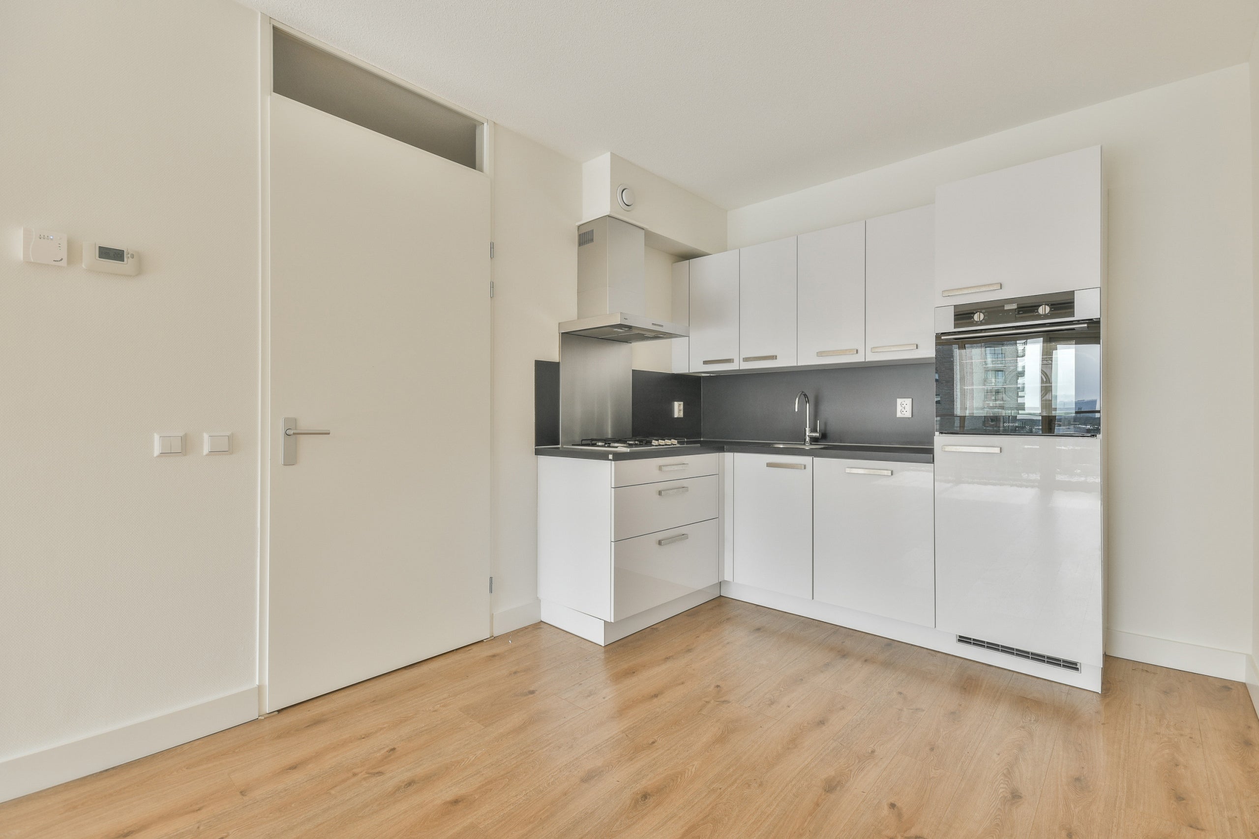 Appartement te huur: Waldorpstraat 578E, 'S-Gravenhage