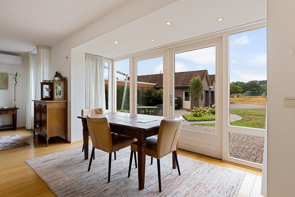 Vrijstaande woning te koop: Napoleonsweg 37, Haelen