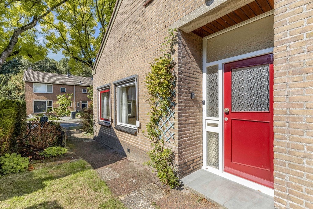 Vrijstaande woning te koop: Meester Döllestraat 1, Bakhuizen