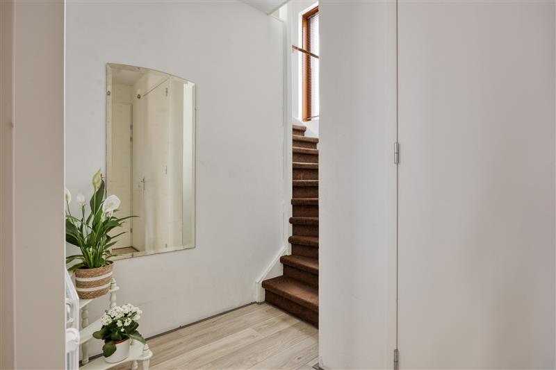 Tussenwoning te koop: Wilniserf 35, Tilburg
