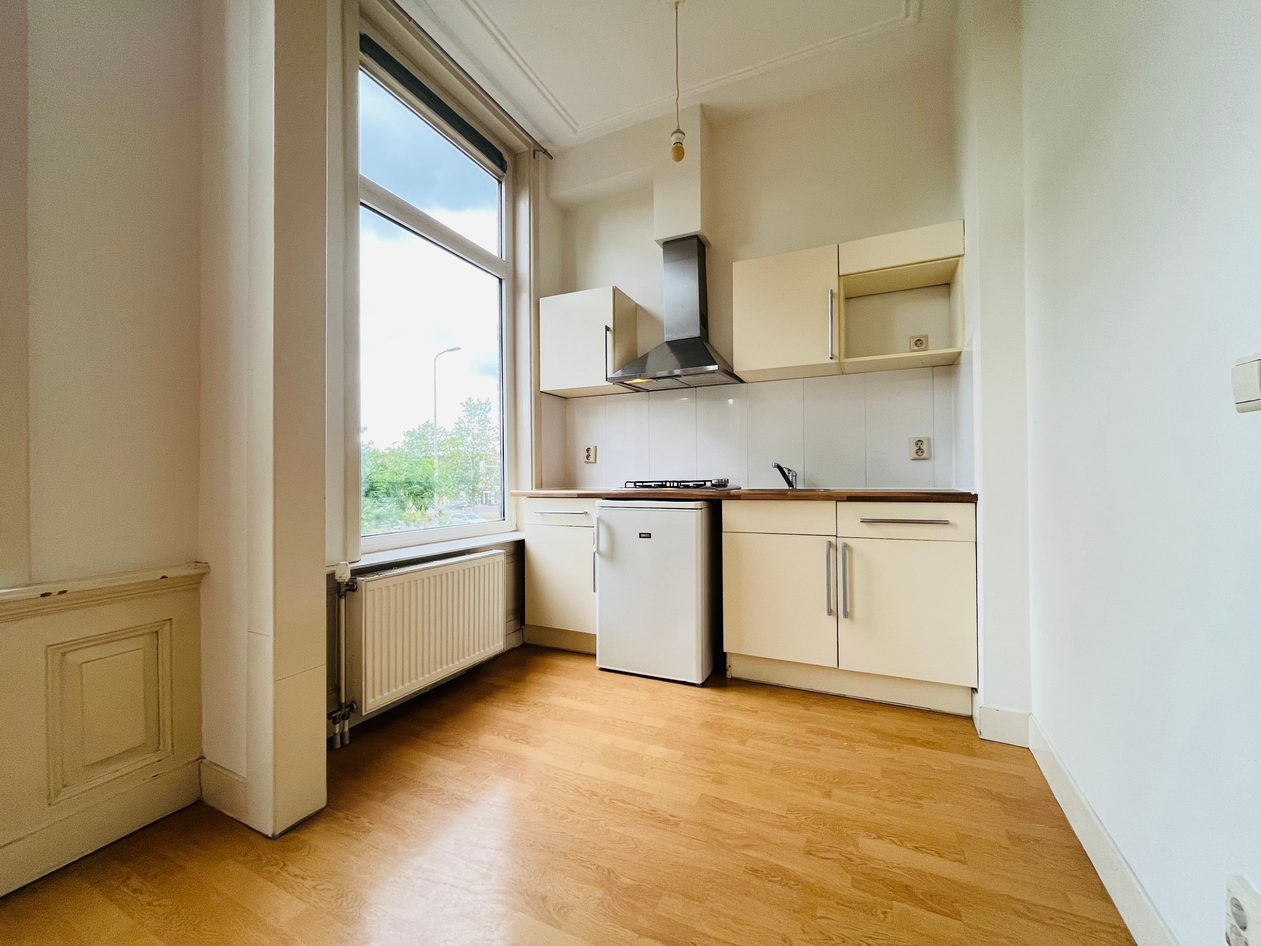 Appartement te huur: De la Reyweg 8, 'S-Gravenhage