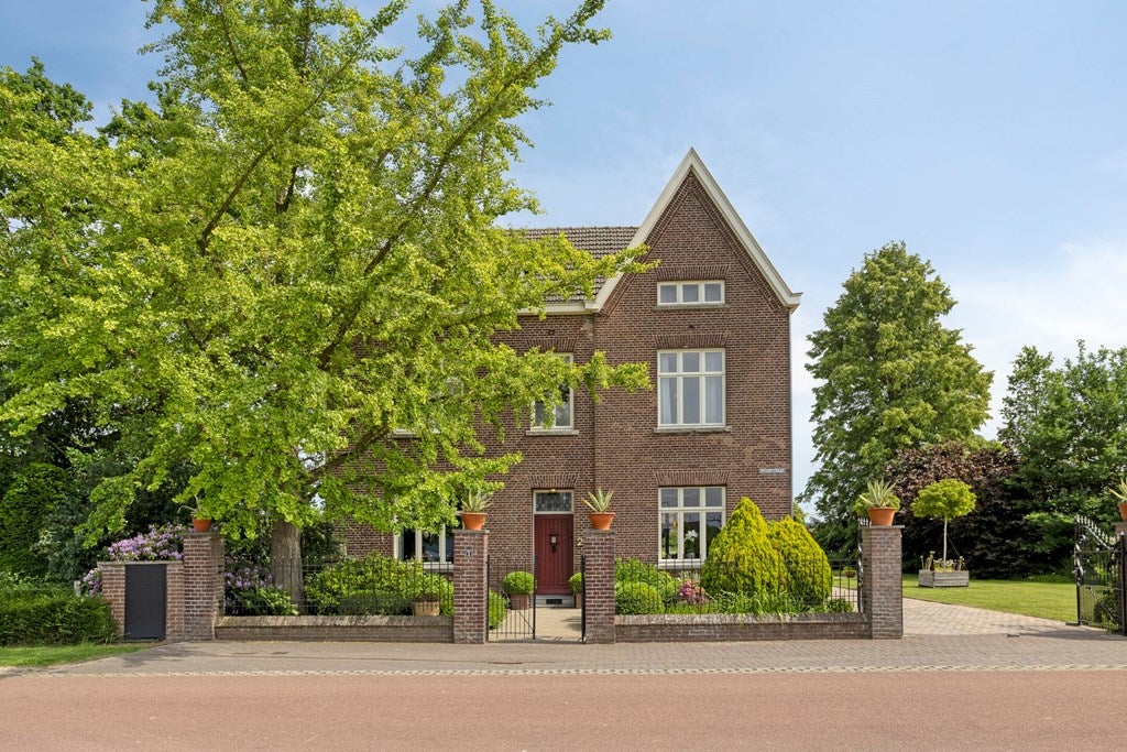 Huis Spoorstraat 2 in Eijsden