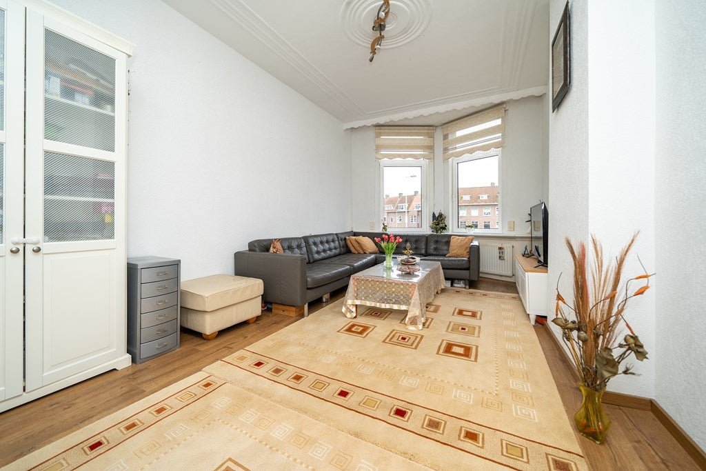 Appartement Burgemeester Meineszplein 32 B in Rotterdam