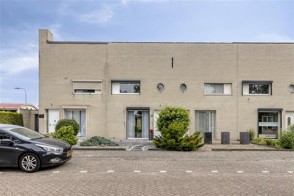 Oldenzaalsingel 35 in Tilburg