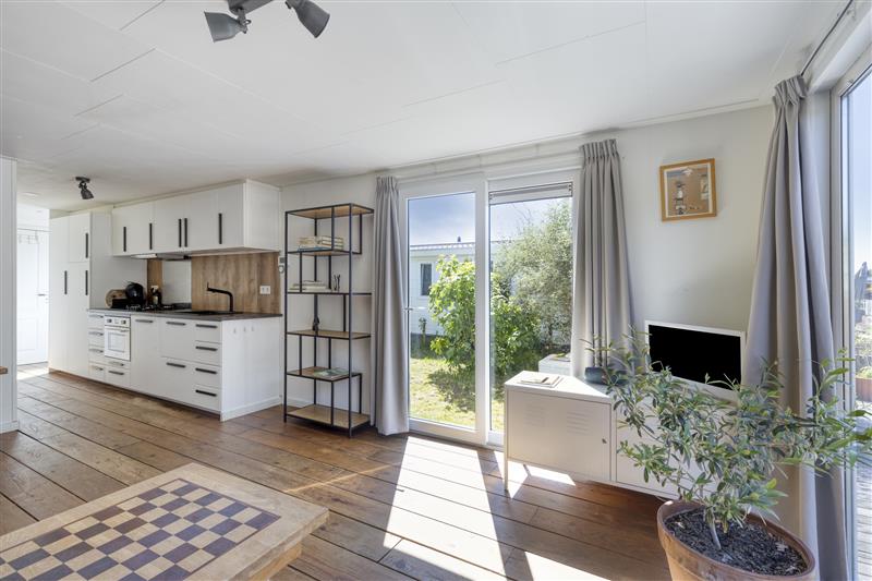 Vrijstaande woning te koop: Burgemeester Dalenbergstraat 50-554, West-Graftdijk