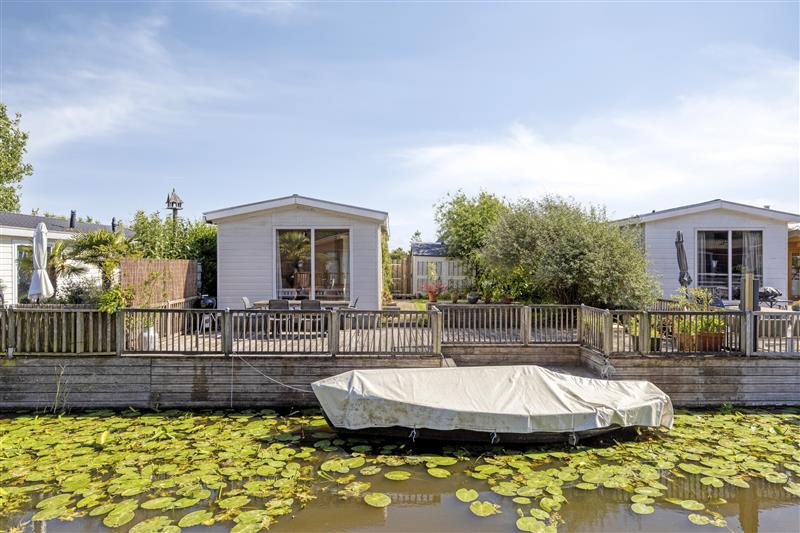Vrijstaande woning te koop: Burgemeester Dalenbergstraat 50-554, West-Graftdijk
