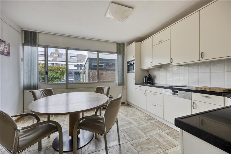 Tussenwoning te koop: Elger 10, Monnickendam