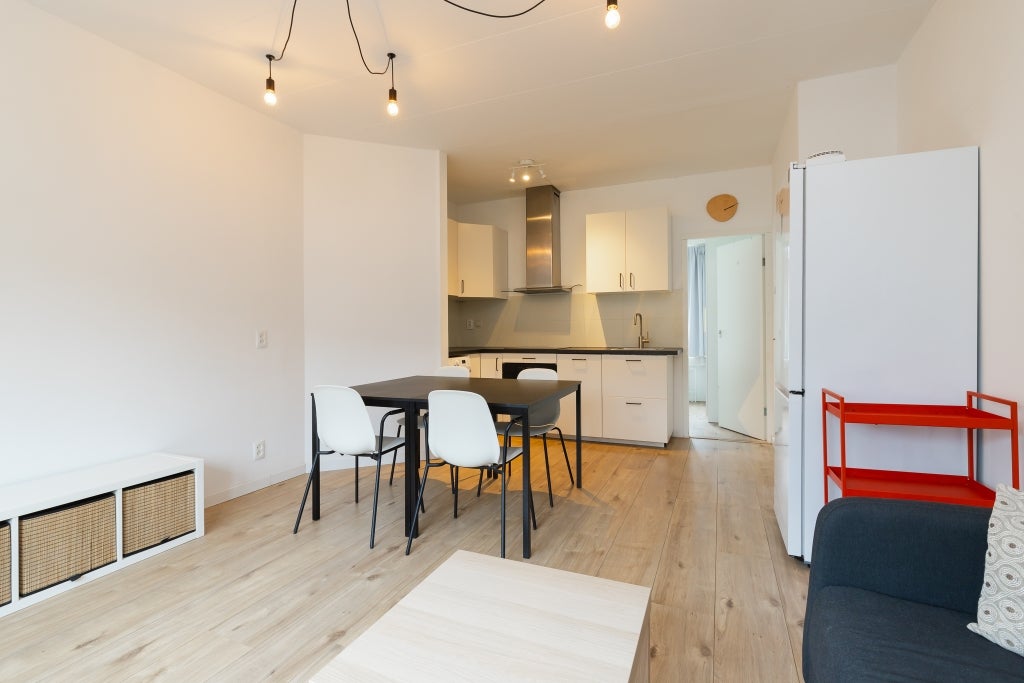 Te huur Appartement Middenweg in Amsterdam