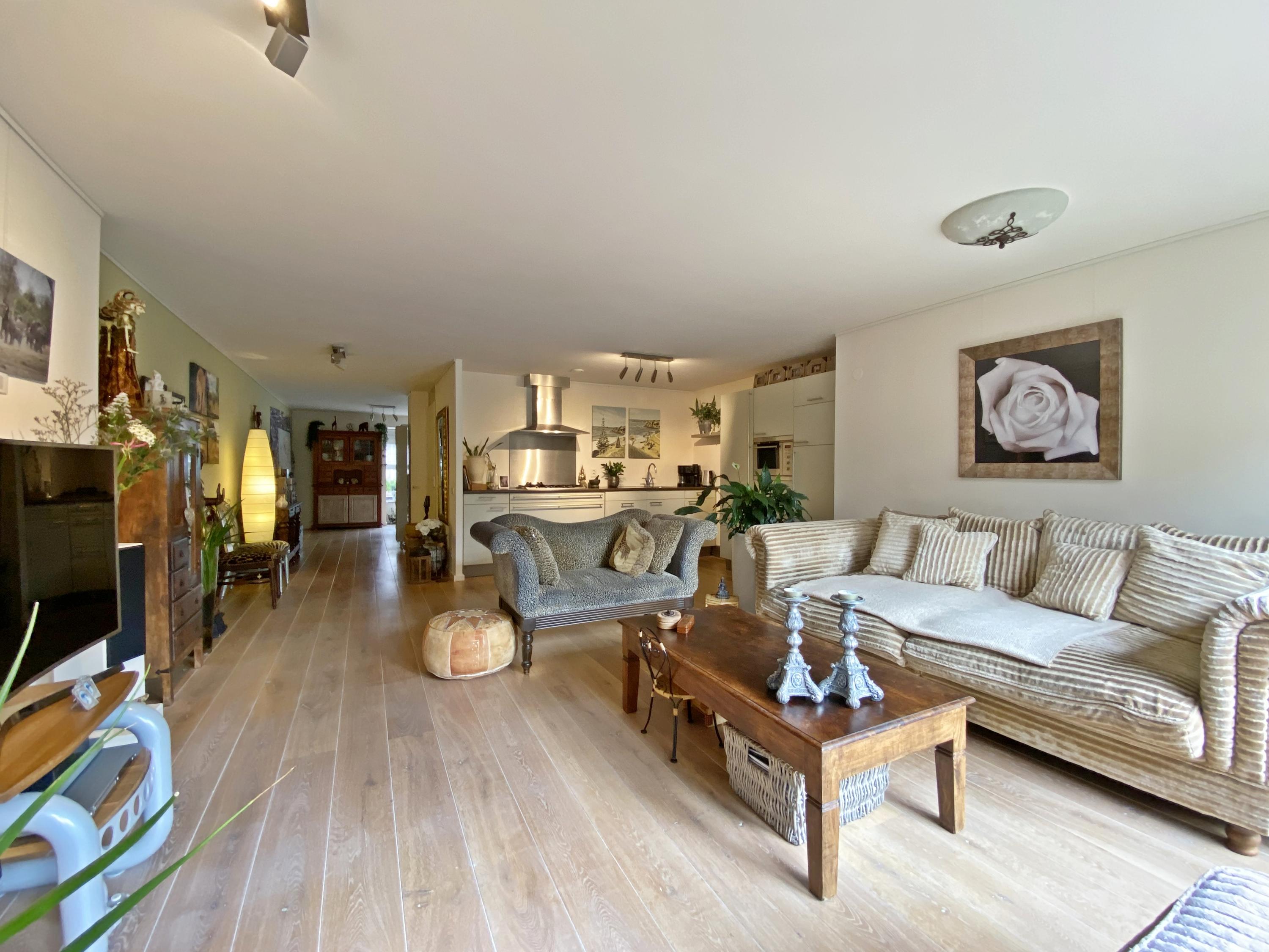 Tussenwoning te huur: Professor Zeemanstraat 45, Zandvoort