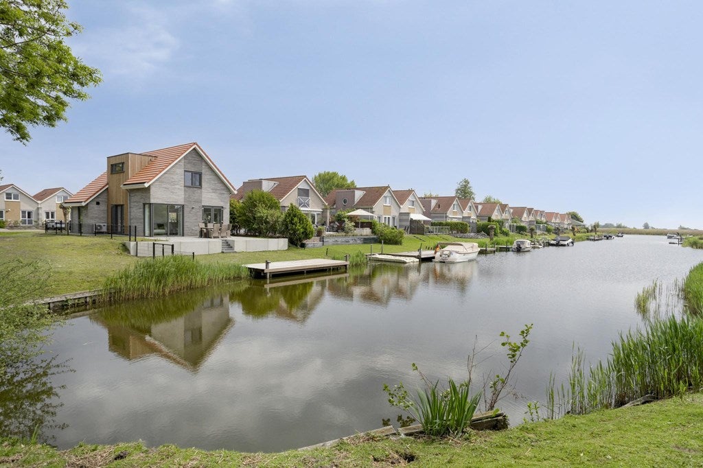Huis Middelgronden 4 in Makkum