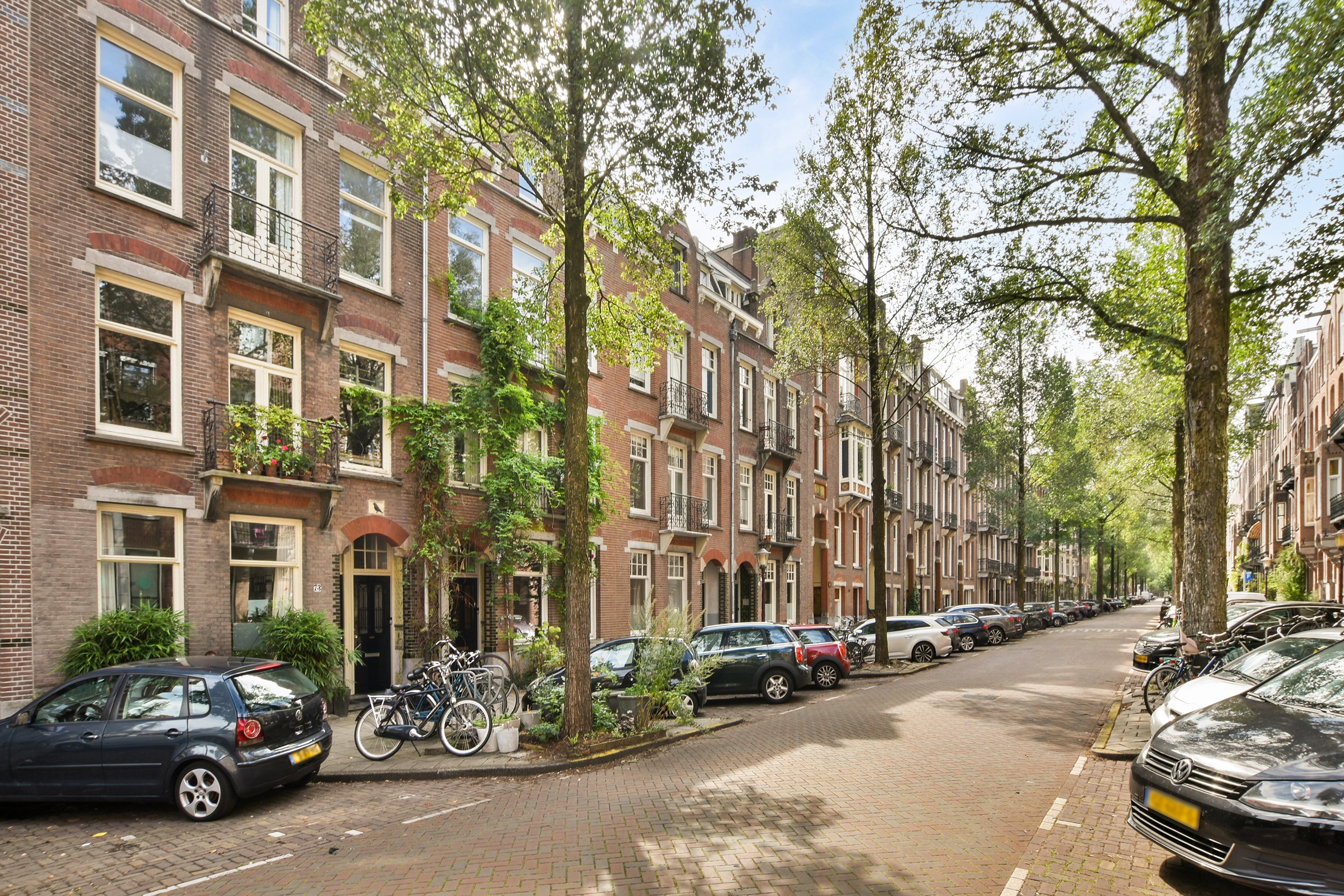 Frans van Mierisstraat 77 H apartment