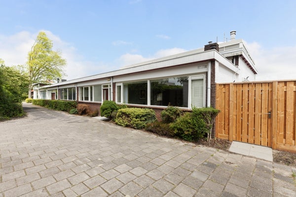 Huis Buitenwatersloot in Delft