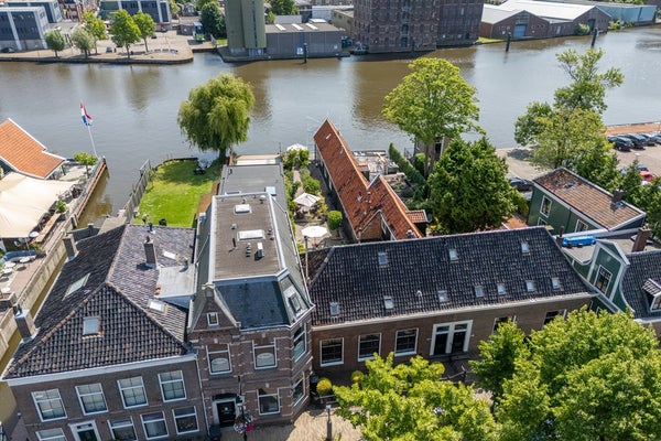Huis Westzijde 210 in Zaandam