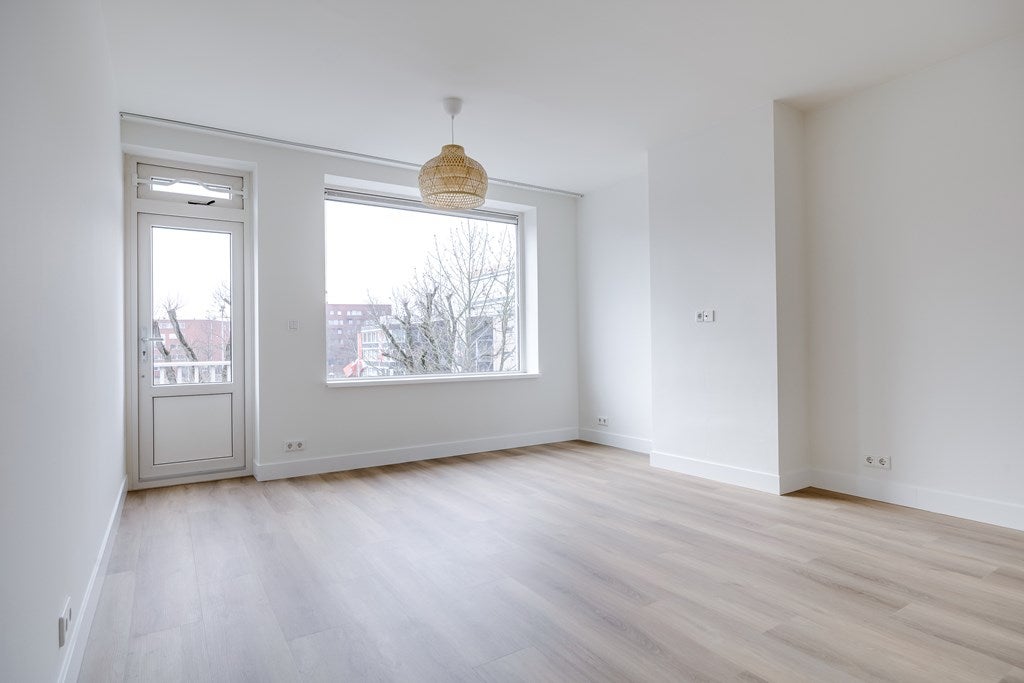 Flat Hijmans van den Berghlaan 24