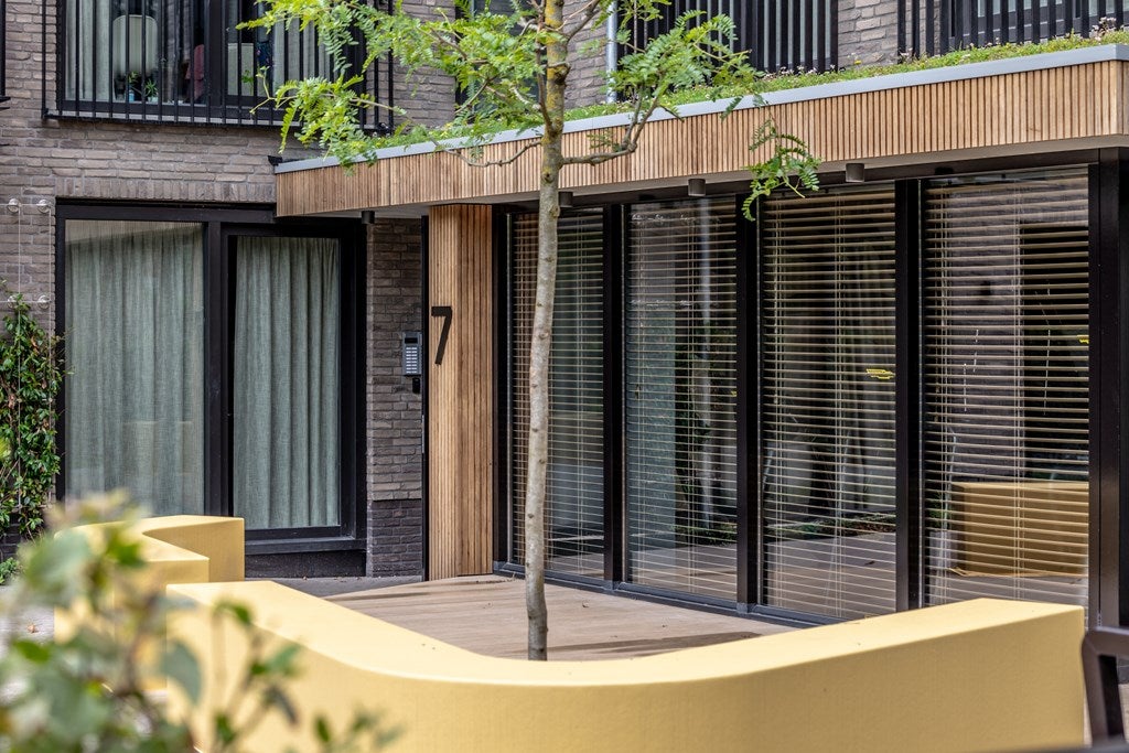 Appartement te huur: Koornmarkt 16, Delft