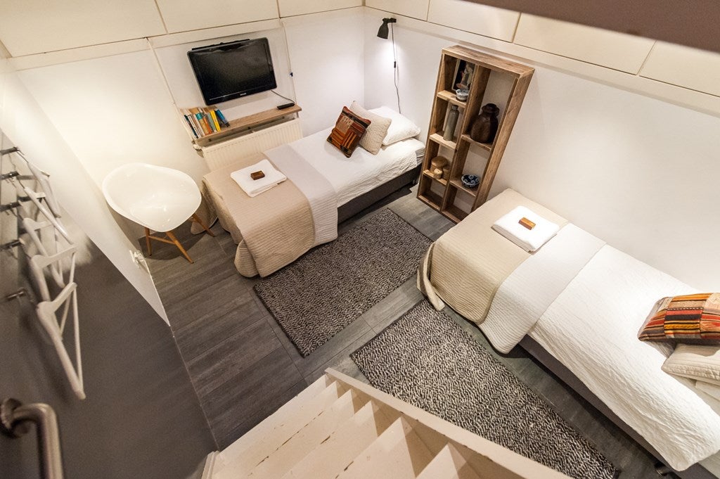 Tussenwoning te huur: Binnen Oranjestraat 1, Amsterdam