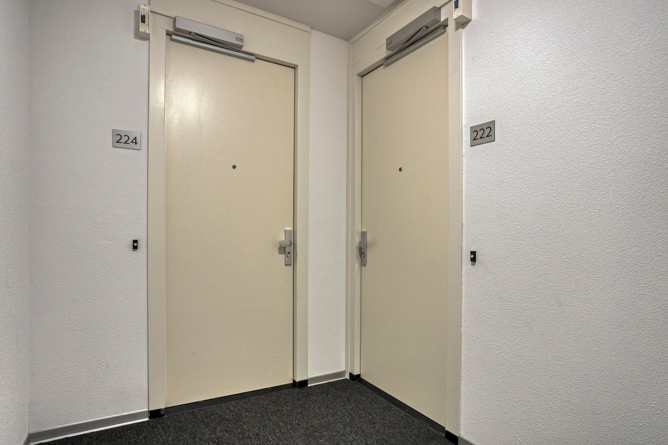 Appartement te koop: Jaap van der Hoekplaats 222, Rotterdam