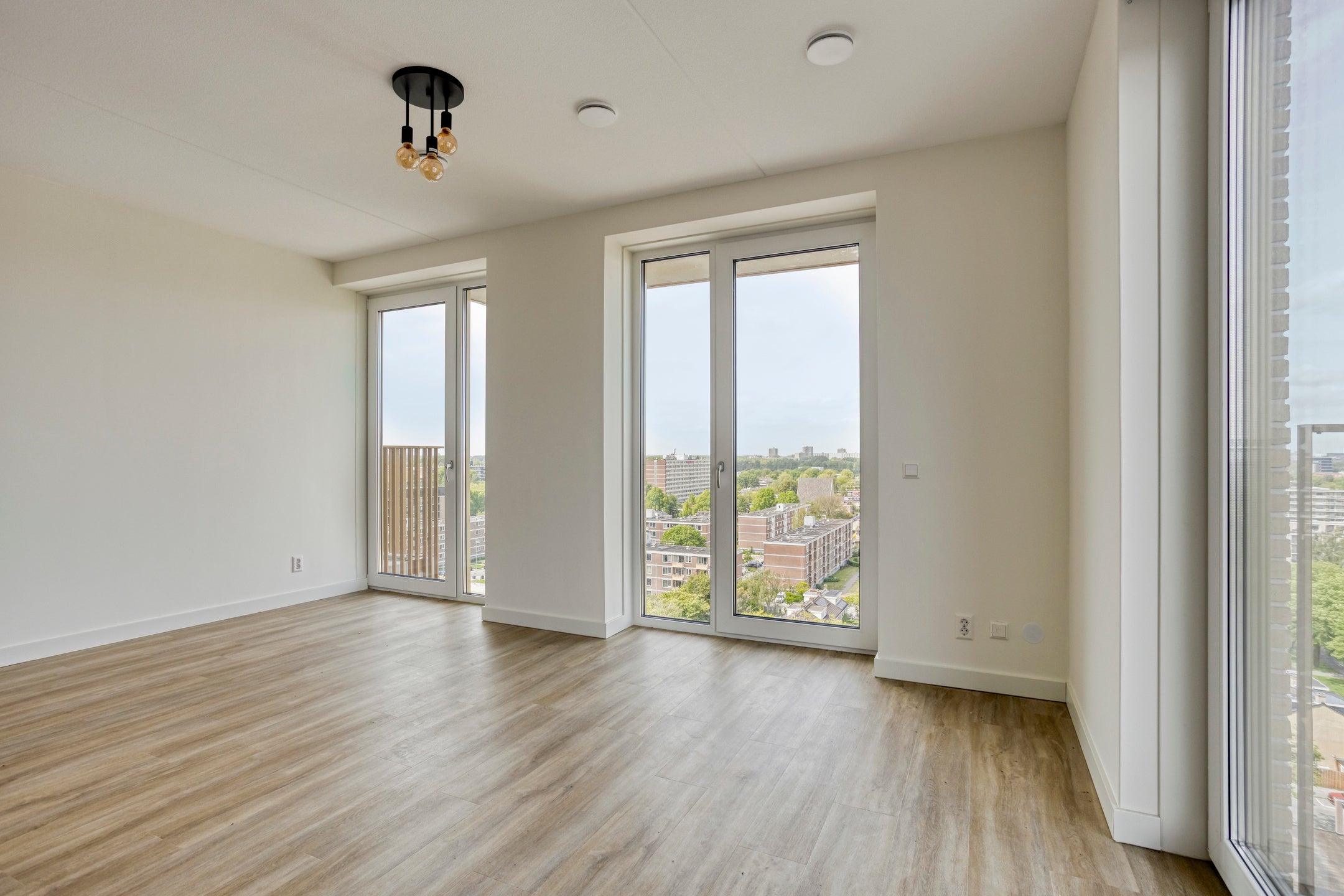 Appartement te koop: Jaap van der Hoekplaats 222, Rotterdam