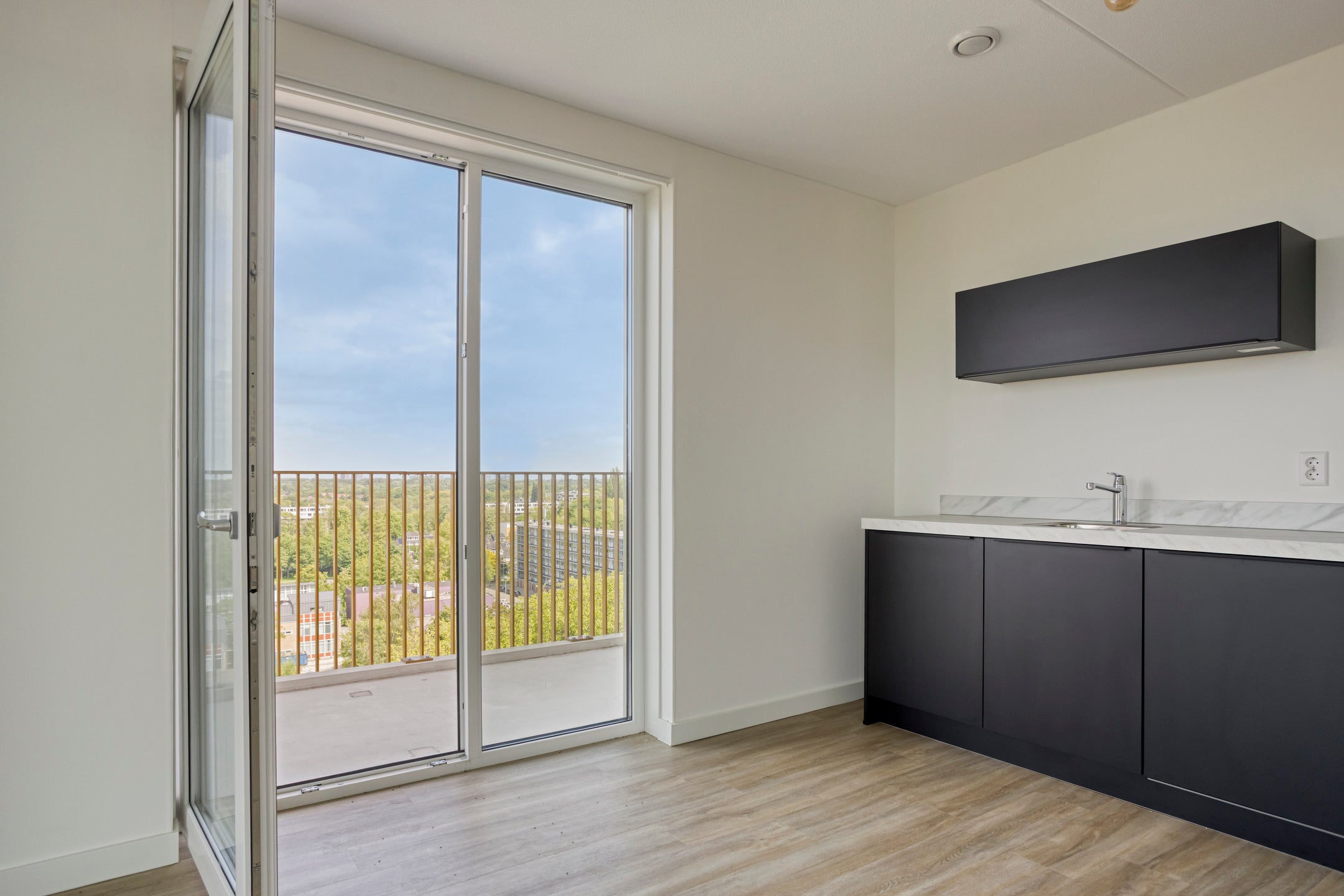 Appartement te koop: Jaap van der Hoekplaats 222, Rotterdam