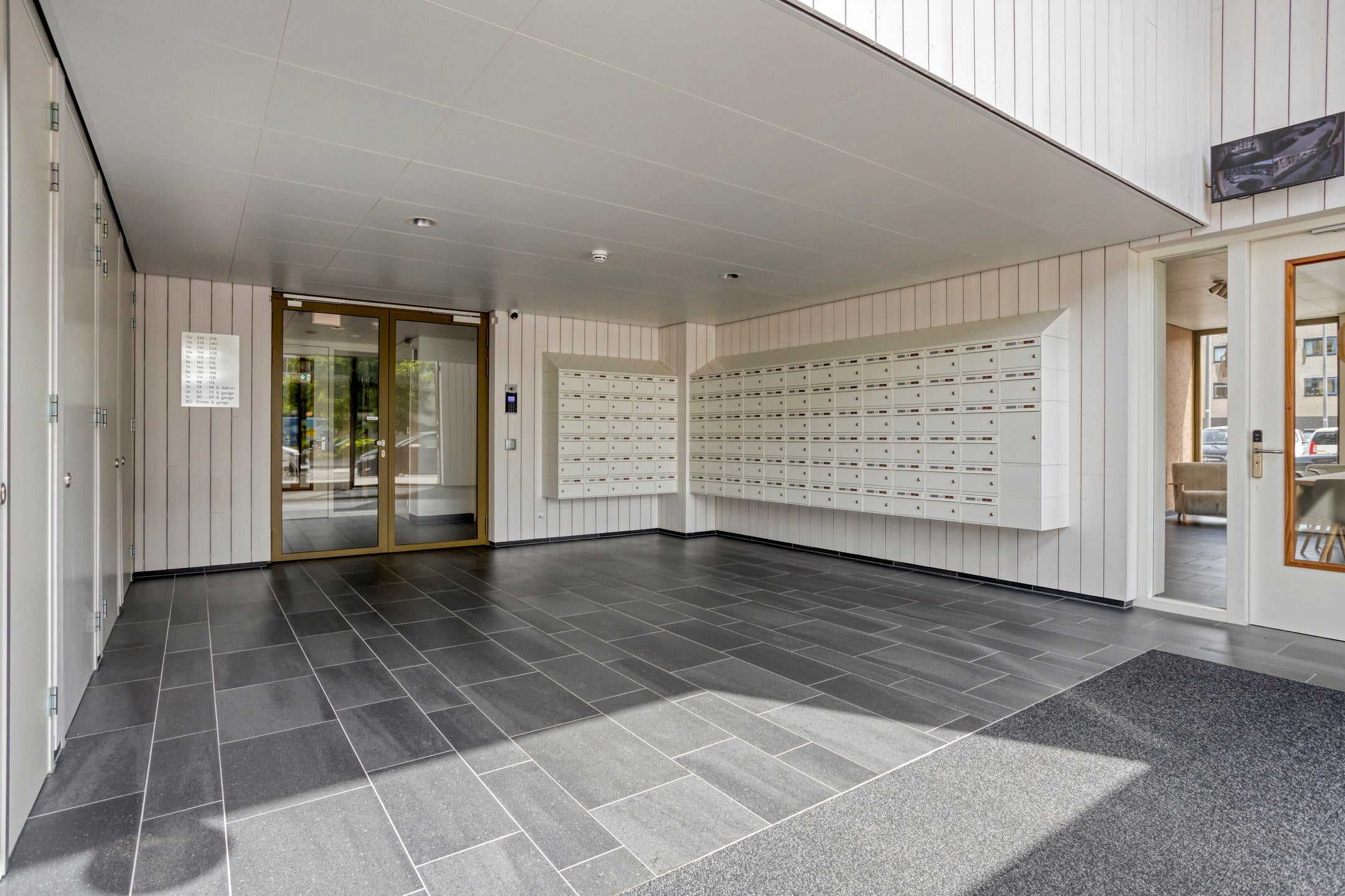 Appartement te koop: Jaap van der Hoekplaats 222, Rotterdam