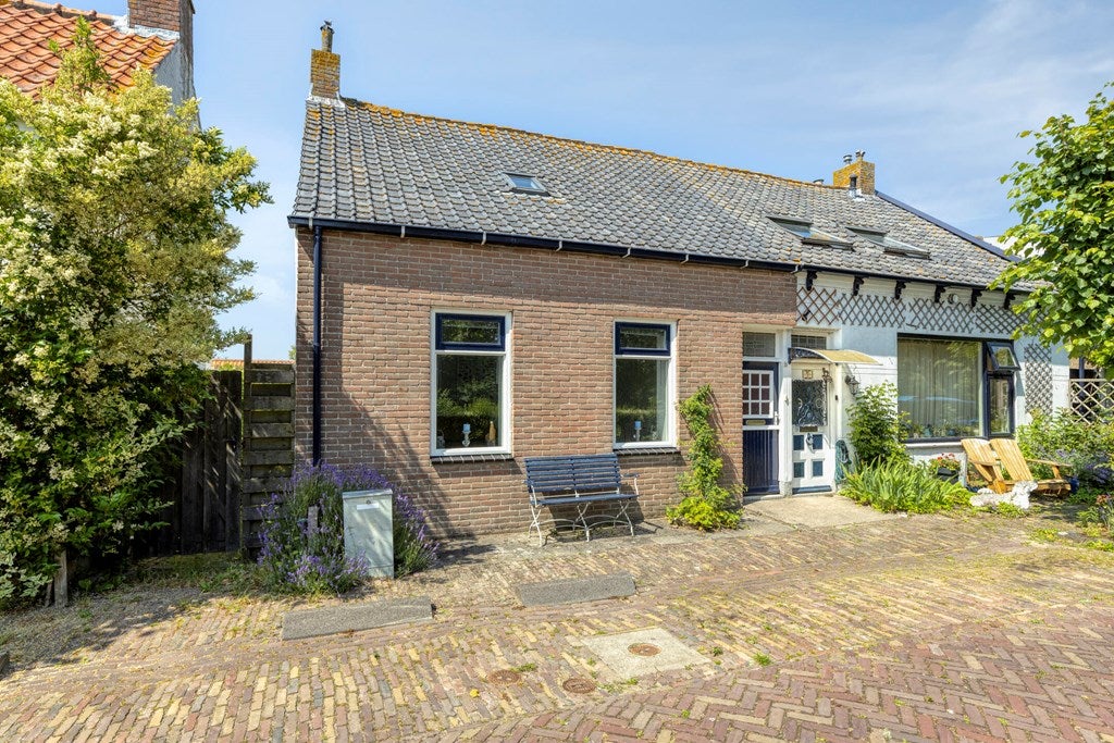 Huis Dorpsdijk 32 in Wissenkerke