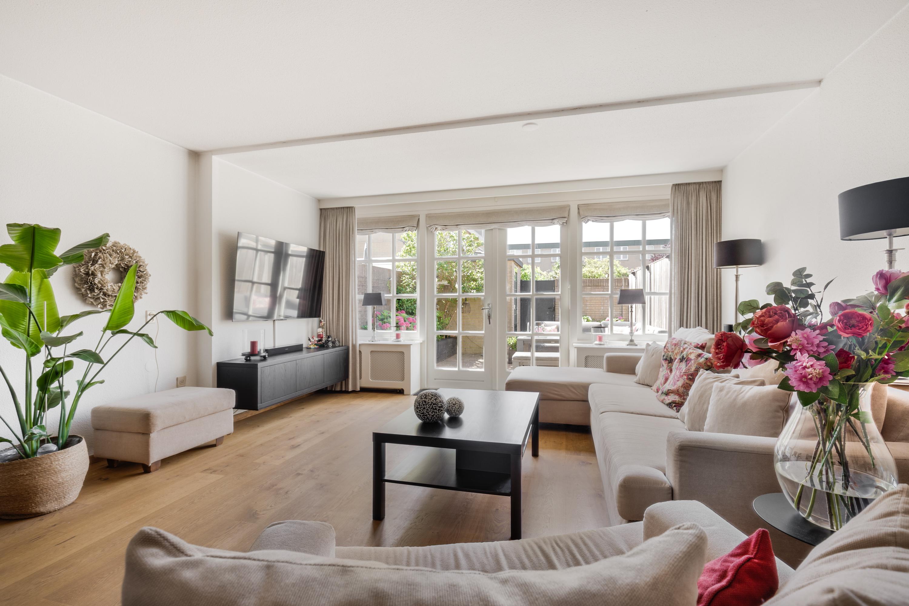 Huis Martinus Nijhoffstraat 17 in Zandvoort
