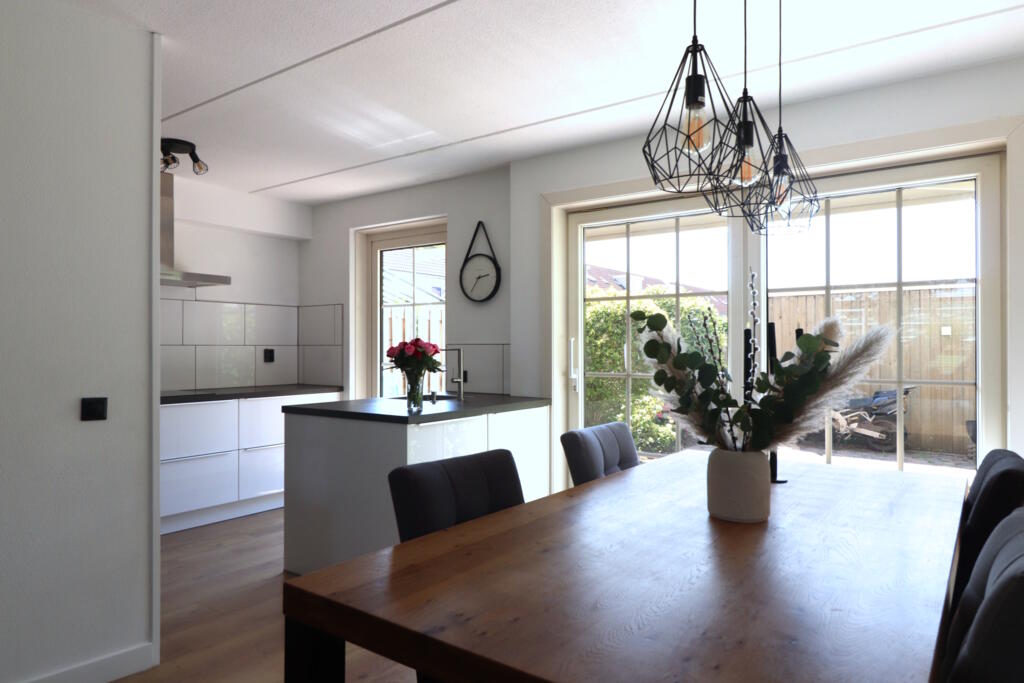 Tussenwoning te koop: Jivestraat 27, Almere