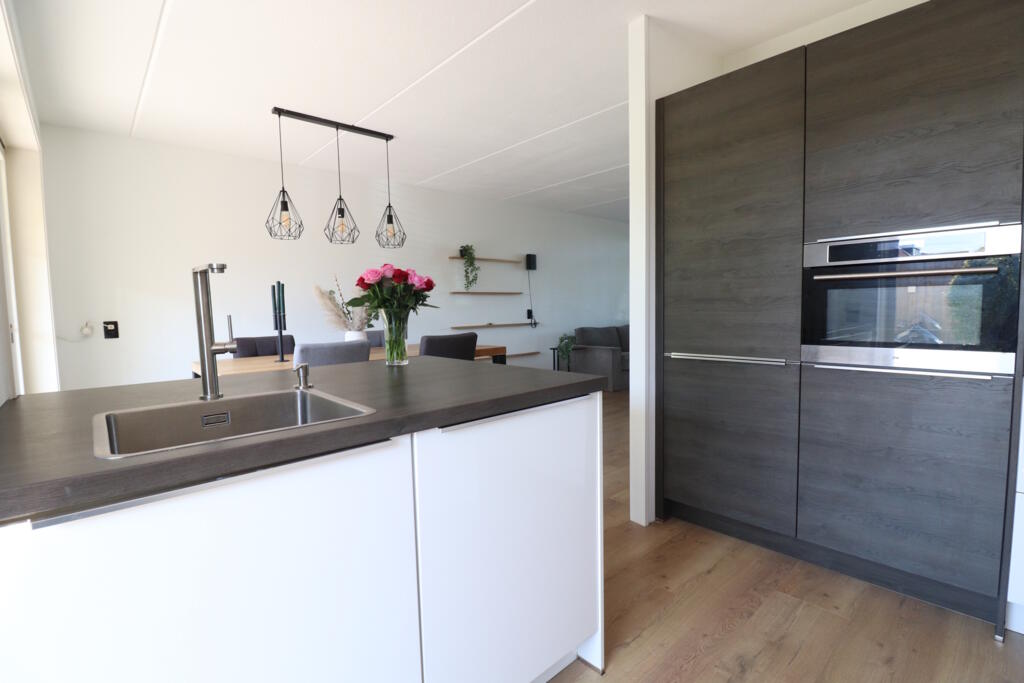 Tussenwoning te koop: Jivestraat 27, Almere