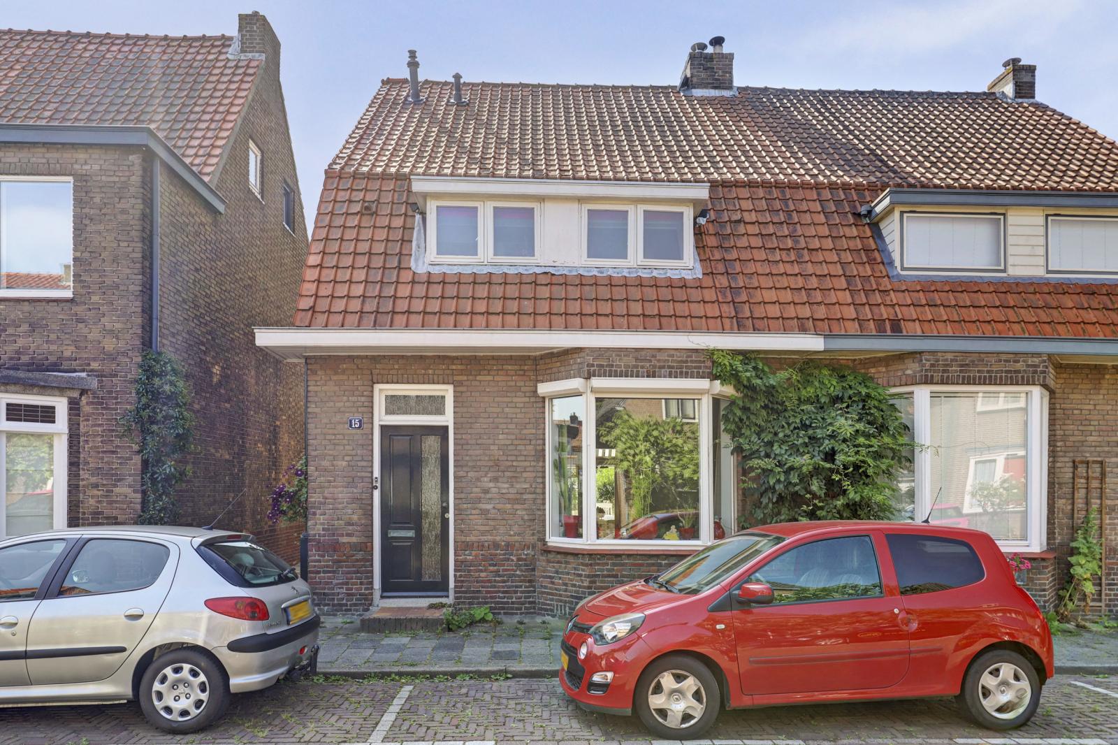 Huis Kamperfoeliestraat 15 in Goes