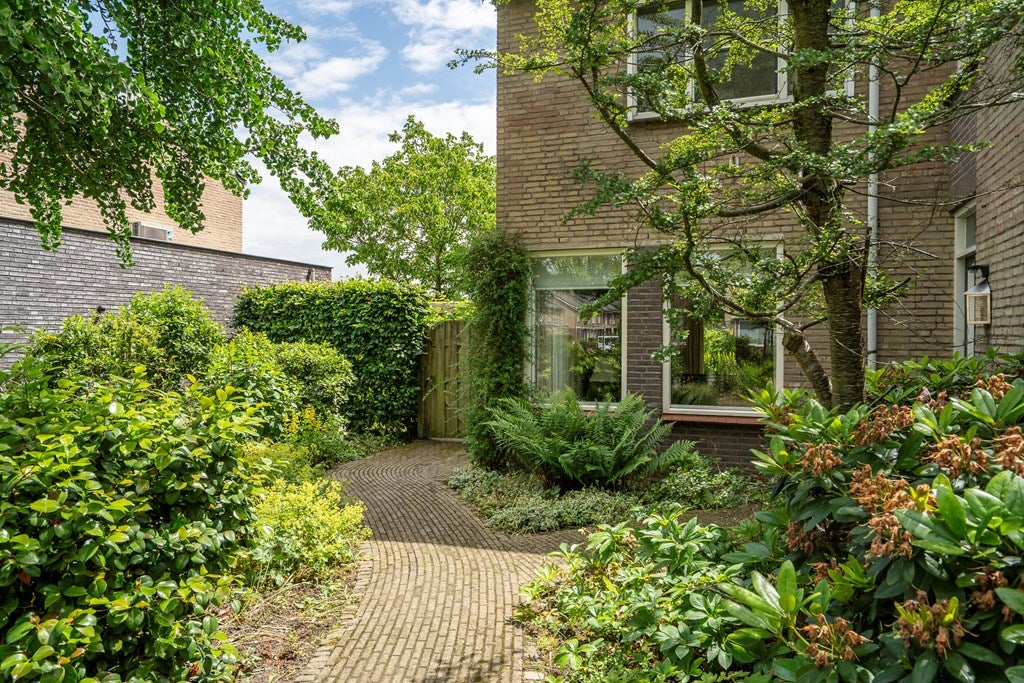 Twee-onder-één-kap te koop: Randenborgweg 24, Nieuwstadt