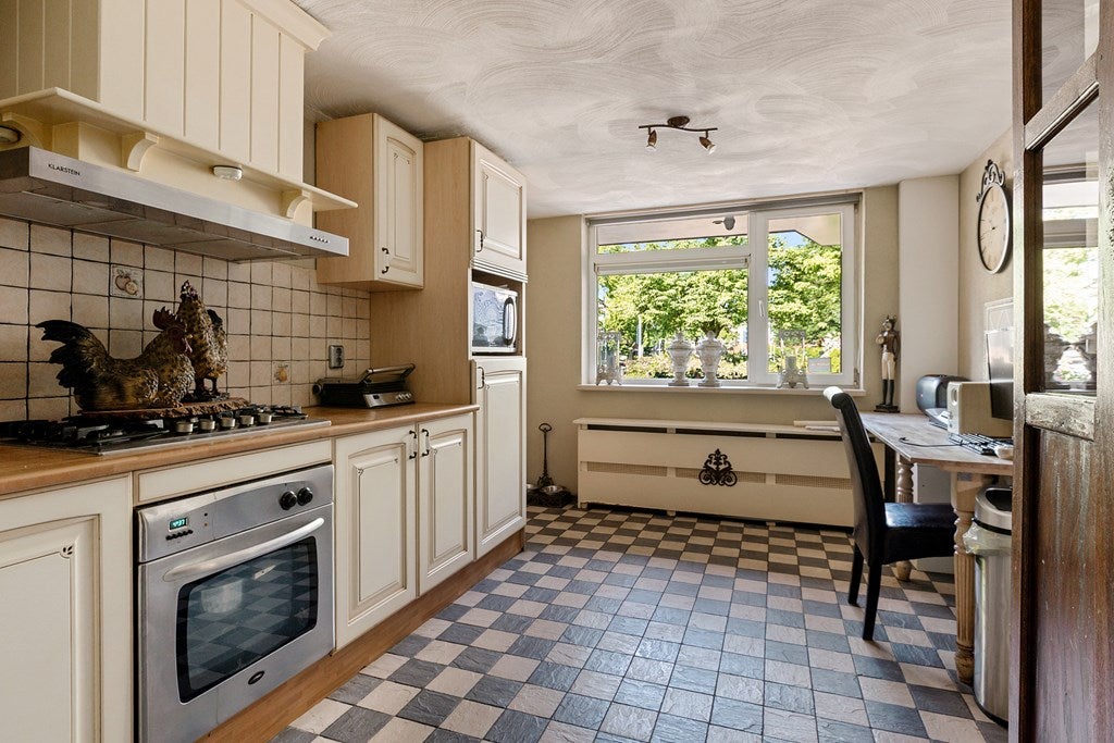 Hoekwoning te koop: Hoekakkerweg 25, Eindhoven