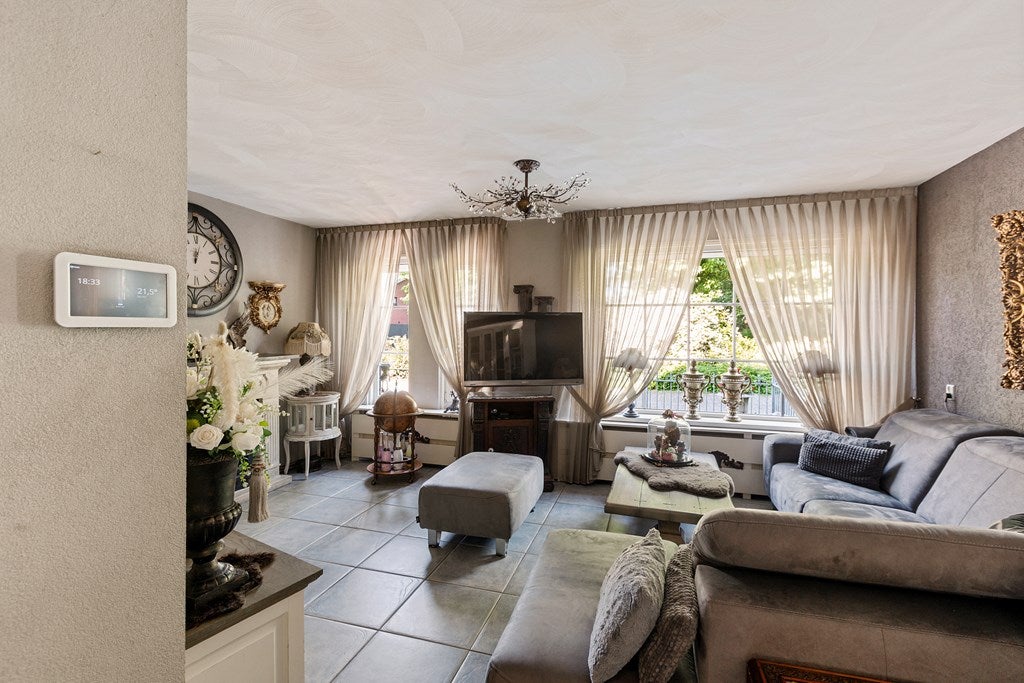 Hoekwoning te koop: Hoekakkerweg 25, Eindhoven