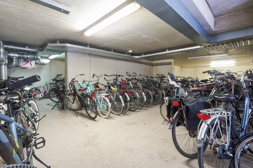 Te huur: Appartement Prins Willem-Alexanderweg 245 in Den Haag