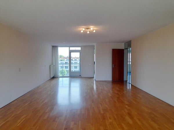 Piso Oostmaaslaan en Rotterdam