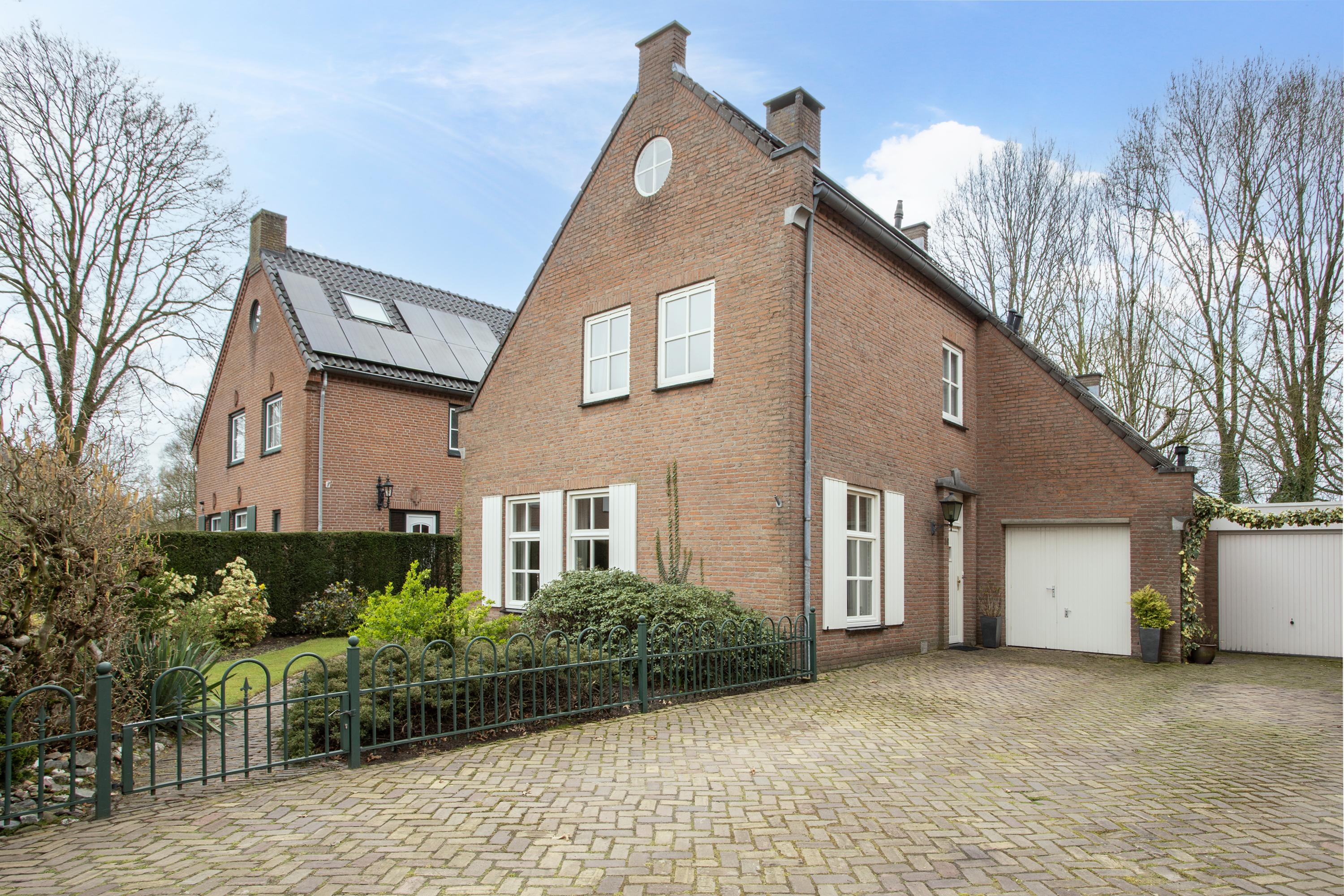 Huis Het Hofveld 16 in Bladel