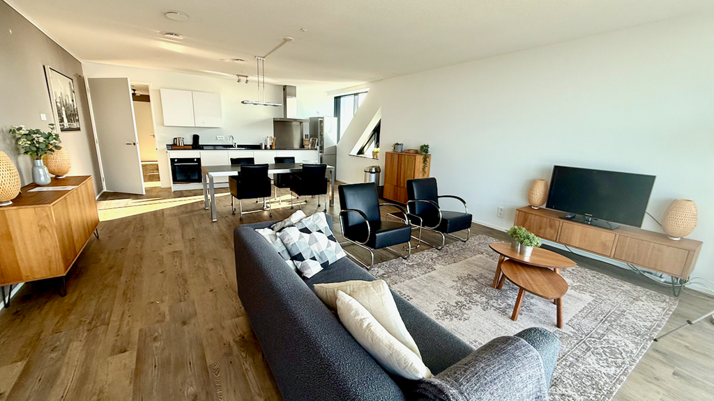 Flat Anna van Buerenplein