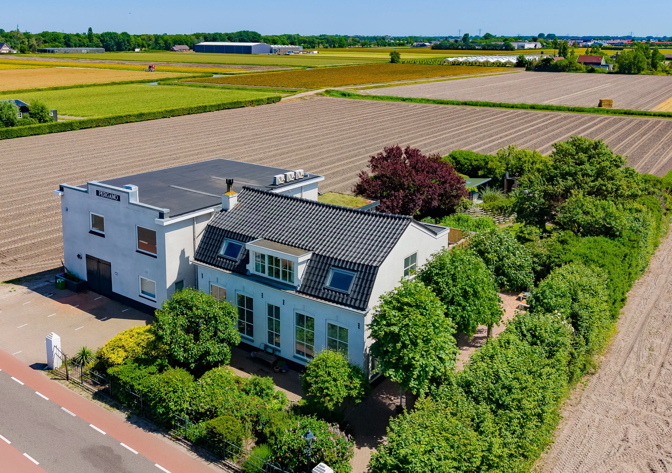 Huis Loosterweg 14 in Voorhout