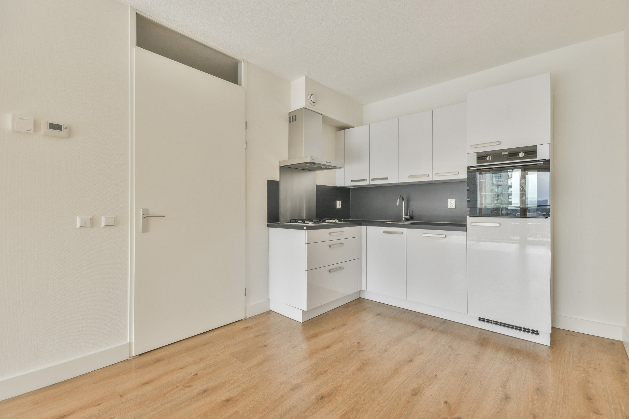 Appartement te huur: Waldorpstraat 584B, 'S-Gravenhage