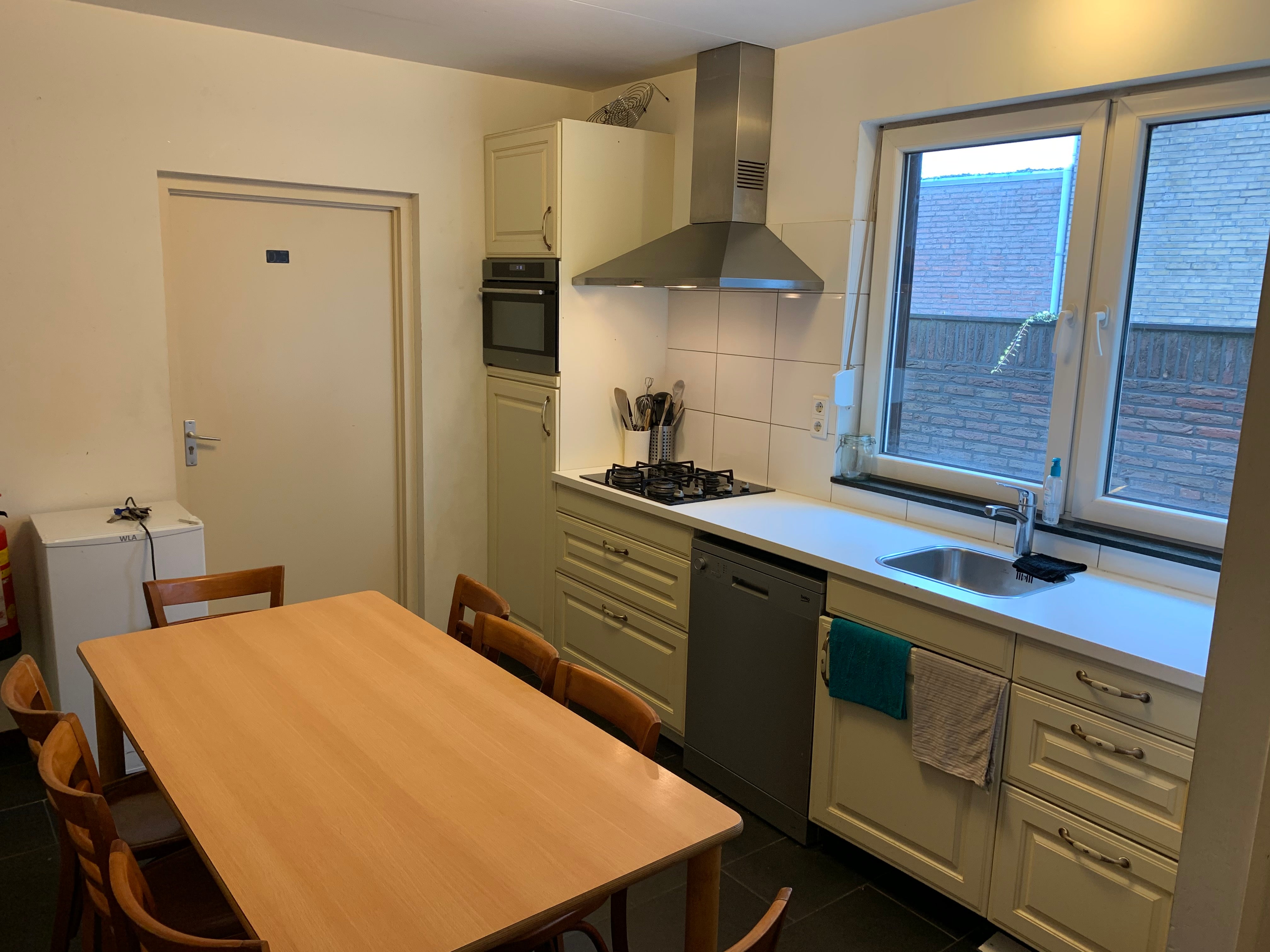 Kamer te huur: Emmausstraat 24-1.1, Maastricht